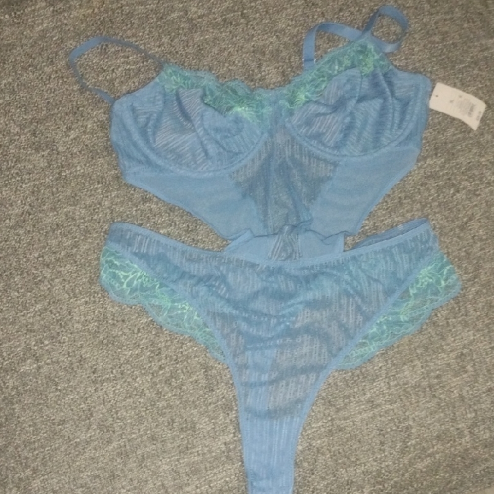 Auden Blue and Green Lace Bra with Sheer Elegance